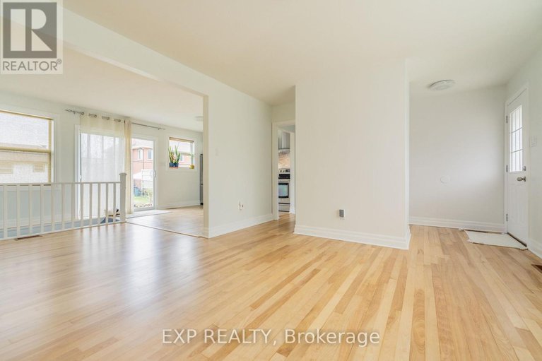 28908763/1954-rosebella-avenue/blossom-parkleitrim/ottawa/ontario/K1T1G7_4