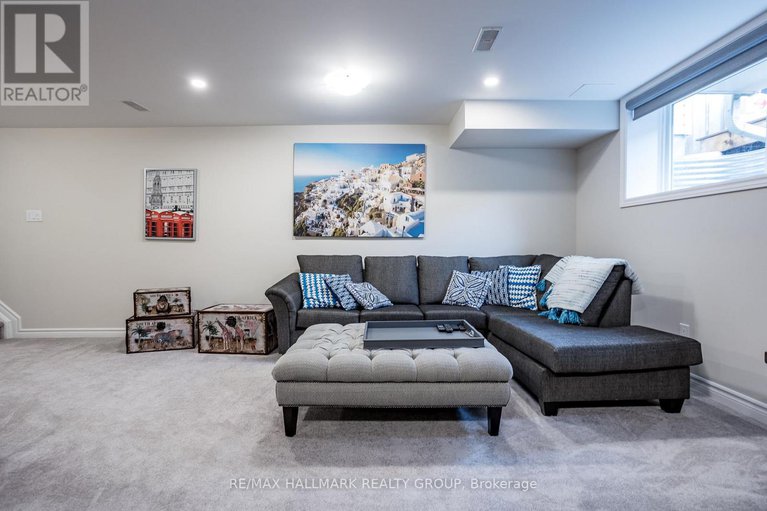 28443105/208-sittelle-private/fallingbrookgardenway-south/ottawa/ontario/K4A1G1_42