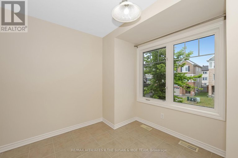 28578921/503-coldwater-crescent/emerald-meadowstrailwest/ottawa/ontario/K2M0J4_14