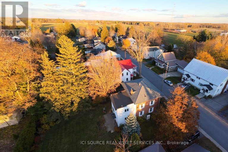 29278430/11-peter-street/maxville/north-glengarry/ontario/K0C1T0_1