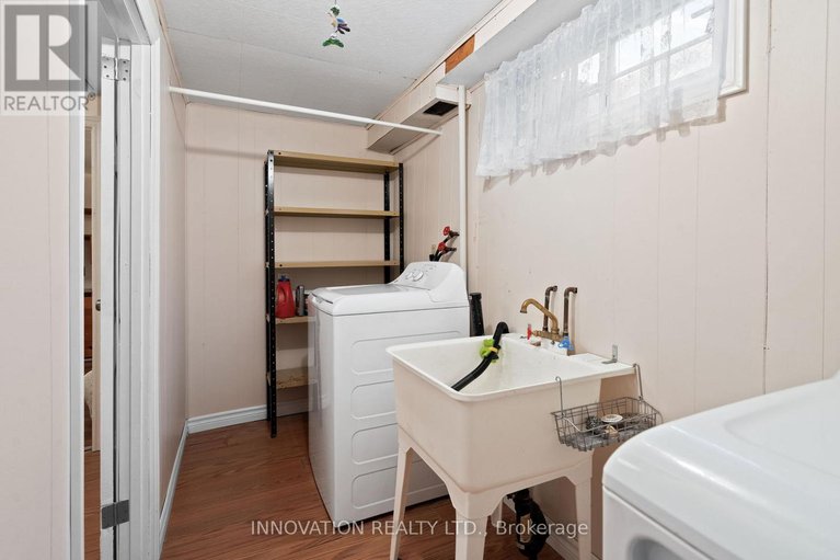 28409524/40-hadley-circle/bells-corners/ottawa/ontario/K2H6N9_36