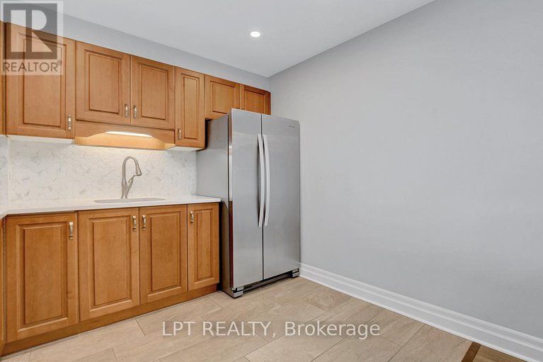 28834733/807-1100-ambleside-drive/woodroffe/ottawa/ontario/K2B8G6_20