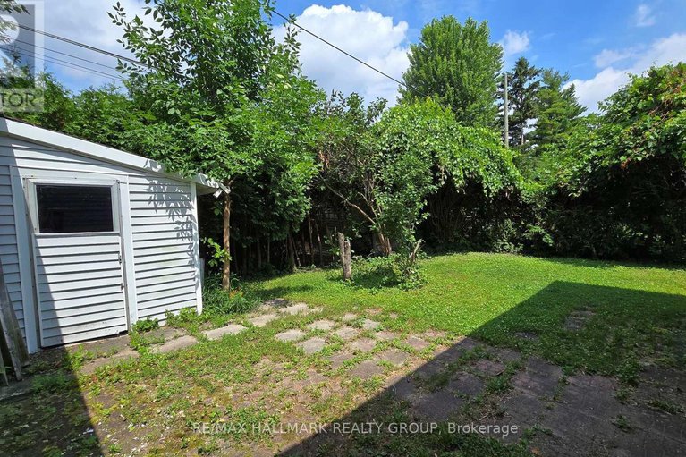 28608345/2923-ahearn-avenue/britannia/ottawa/ontario/K2B7A1_6