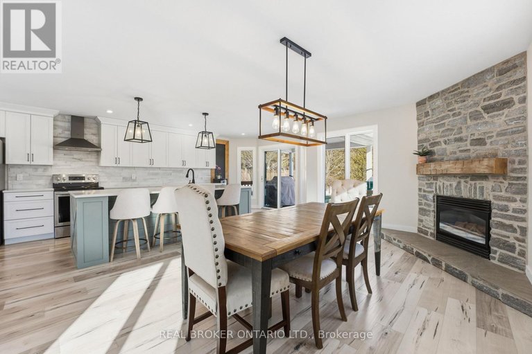 29680902/1391-sutherland-drive/manotick-south-to-roger-stevens/ottawa/ontario/K4M1B3_16