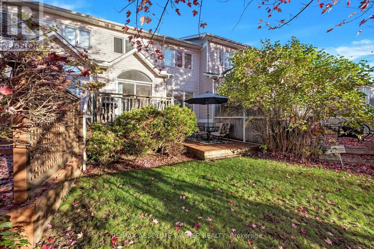 29043009/126-forestcrest-street/chapel-hill/ottawa/ontario/K1C7R3_38