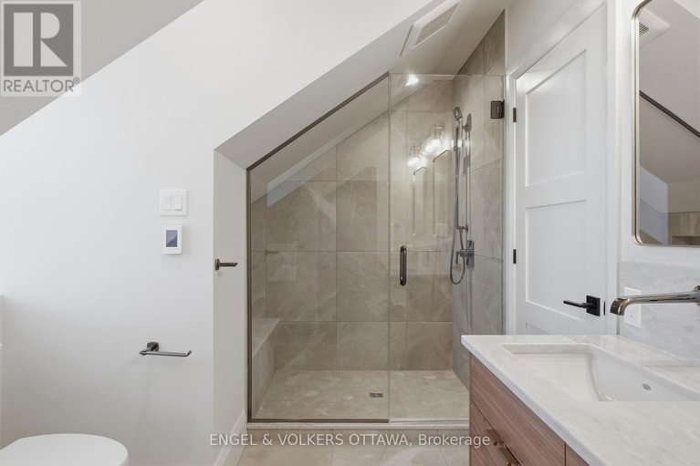 29649228/71-thomas-street/new-edinburgh/ottawa/ontario/K1M1M7_40