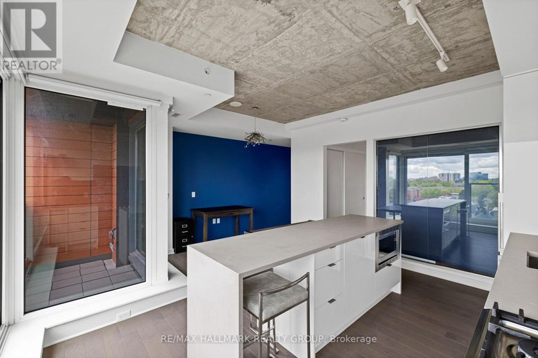 28946021/607-135-barrette-street/vanier/ottawa/ontario/K1L7Z9_15