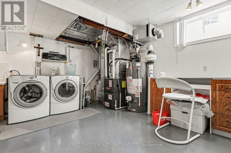 29580103/3395-descotes-circle/town-of-rockland/clarence-rockland/ontario/K4K1A8_18