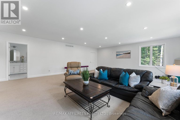 28828872/150-maclarens-side-road/woodlawnmaclarens-landingkilmaurs/ottawa/ontario/K0A3M0_39