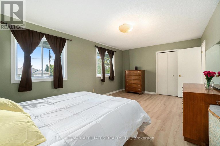 28854774/319-riverwood-drive/woodlawnmaclarens-landingkilmaurs/ottawa/ontario/K0A3M0_14
