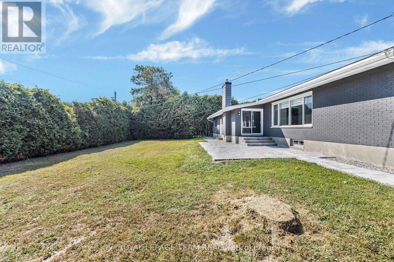 29103093/12-largo-crescent/meadowlandscrestview/ottawa/ontario/K2G3C7_44