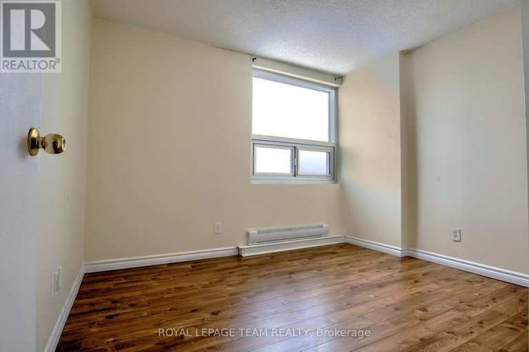 28585599/2504-1380-prince-of-wales-drive/carleton-square/ottawa/ontario/K2C3N5_15