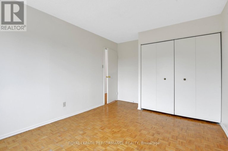 28548076/202-158-b-mcarthur-avenue/vanier/ottawa/ontario/K1L8C9_20