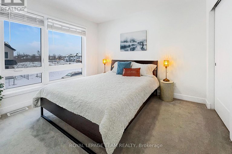 29514785/223-turnbuckle-crescent/half-moon-bay/ottawa/ontario/K2J7B7_29