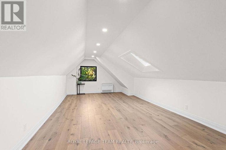 28989052/5575-south-sunset-drive/manotick-long-island-nicholls-island/ottawa/ontario/K4M1J4_42