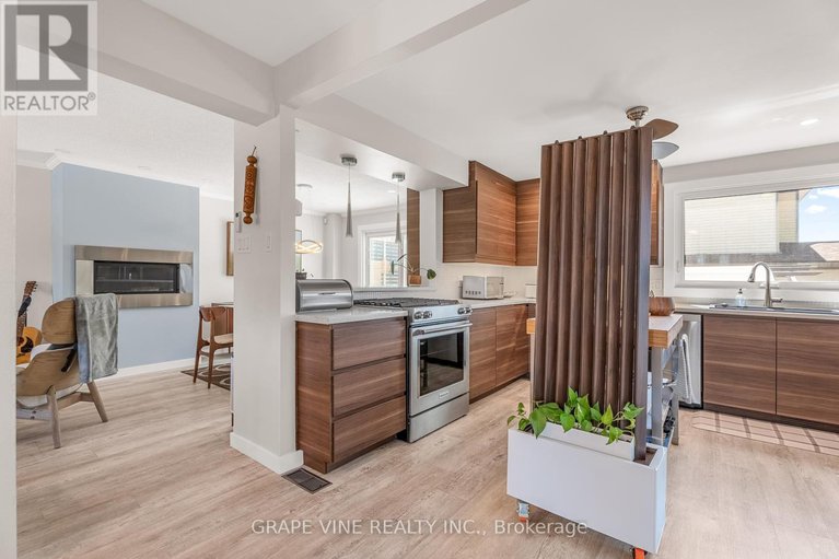 28359761/406-woodfield-drive/tanglewood/ottawa/ontario/K2G3W9_7