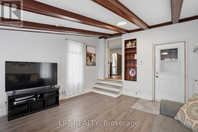 29572535/46-mill-street/vankleek-hill/champlain/ontario/K0B1R0_18