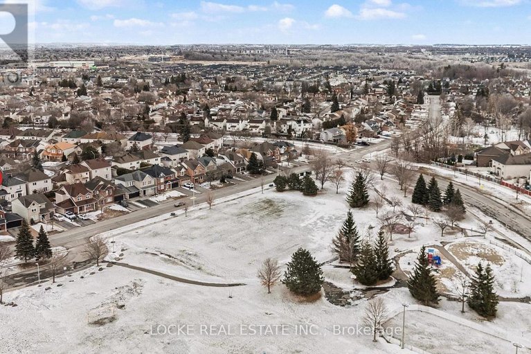 29468634/6020-longleaf-drive/orleans-village/ottawa/ontario/K1W1J2_3