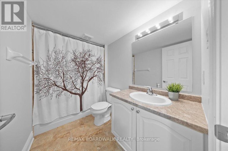 29616180/6830-breanna-cardill-street/greely/ottawa/ontario/K4P0C1_39