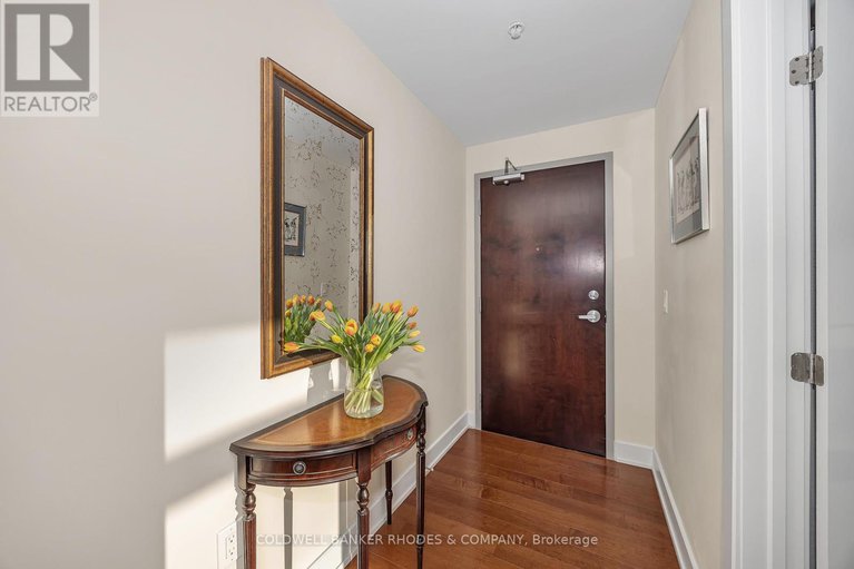 29406770/415-2785-baseline-road/redwood-park/ottawa/ontario/K2H0B7_3