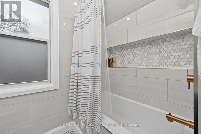 29607389/20-river-street/smiths-falls/smiths-falls/ontario/K7A3S2_28