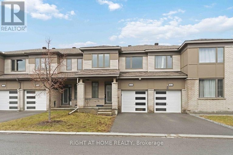 29608682/404-edgevalley-court/stittsville-north/ottawa/ontario/K2S2R3_2