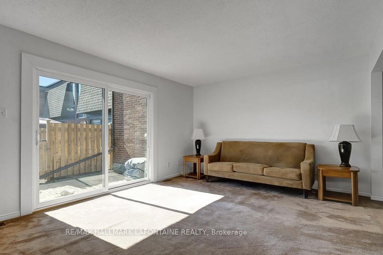 29638874/46-890-cahill-drive-w/hunt-club/ottawa/ontario/K1V9A4_4