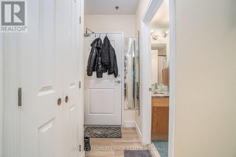 28339261/313-429-kent-street/ottawa-centre/ottawa/ontario/K2P1B5_3