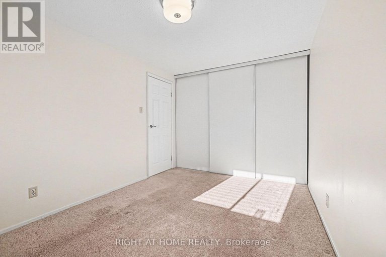 29320801/51-1213-bowmount-street/cyrville/ottawa/ontario/K1J8T3_14