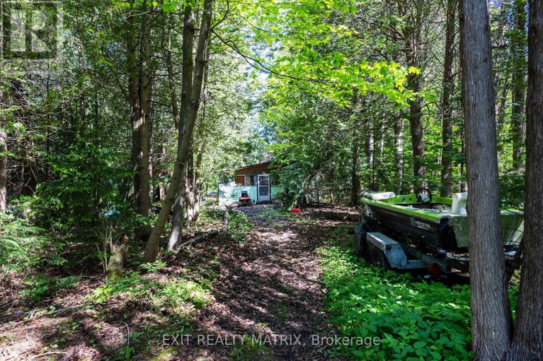 28384633/7962-parkway-road/osgoode-twp-north-of-reg-rd-6/ottawa/ontario/K0A2P0_26