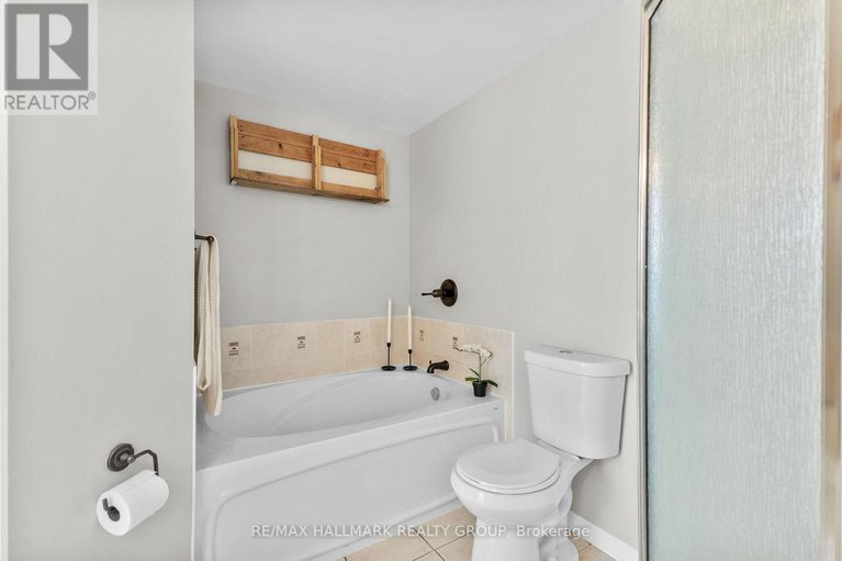 28777061/7-325-elite-private/longfields/ottawa/ontario/K2J0A4_30
