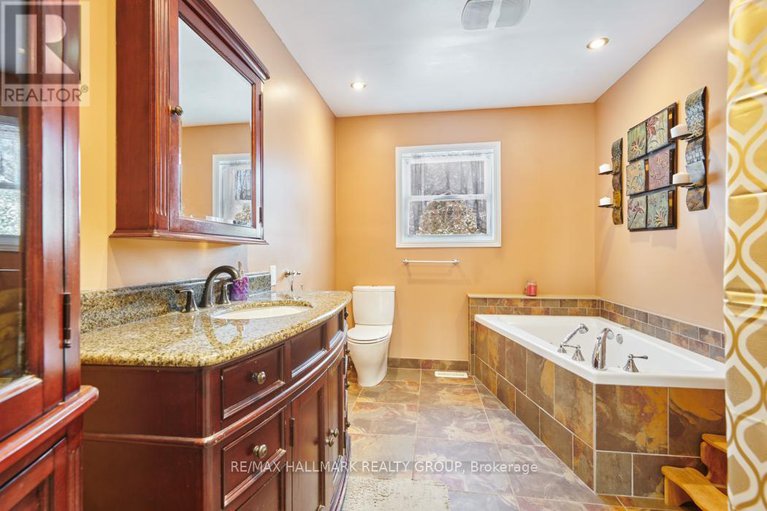 29304651/79-bourdeau-crescent/embrun/russell/ontario/K0A1W0_23