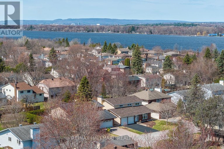 29659276/853-acadian-gardens/convent-glen/ottawa/ontario/K1C2V7_49