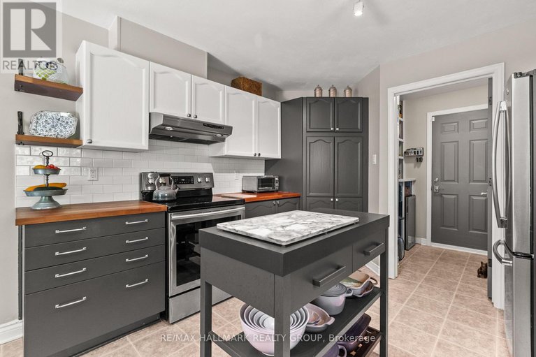 28797627/17-anthony-curro-drive-drive/north-grenville-twp-kemptville-east/north-grenville/ontario/K0G1J0_11