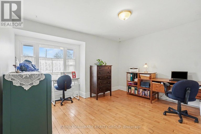 29621621/115-hamilton-avenue-n/ottawa-west/ottawa/ontario/K1Y1C1_17