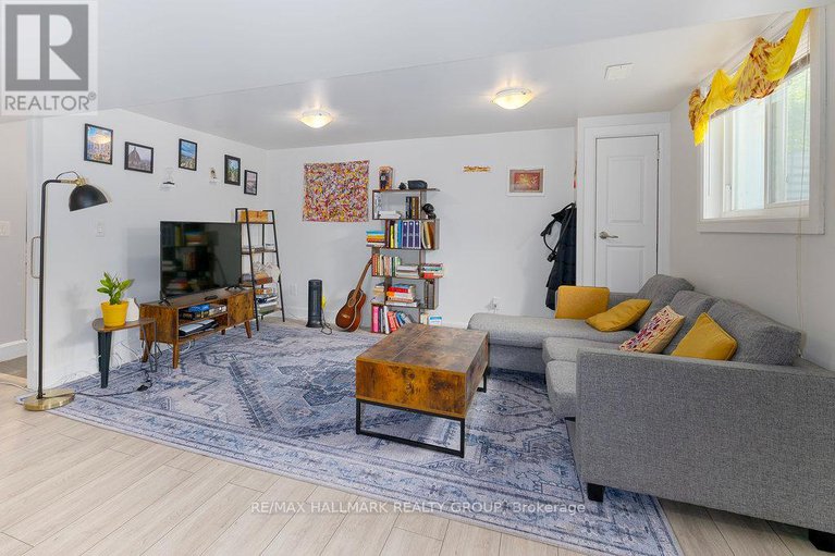 28639060/177-glynn-avenue/overbrookcastle-heights/ottawa/ontario/K1K1S4_18