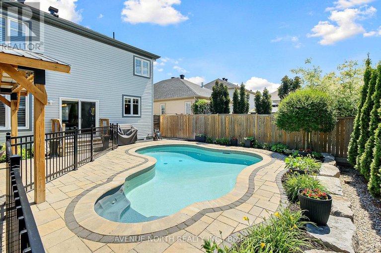 28583640/332-andalusian-crescent/emerald-meadowstrailwest/ottawa/ontario/K2V0C2_42