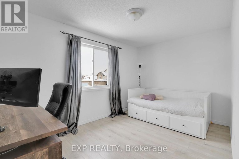 29419868/112-dorina-sarazin-crescent/clarencerockland-twp/clarence-rockland/ontario/K4K0G6_31