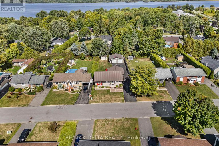 28996964/65-bernard-crescent/lorignal/champlain/ontario/K0B1K0_33
