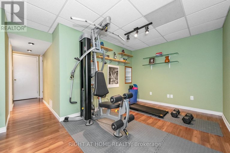 29615079/2034-p-avenue/eastway-gardensindustrial-park/ottawa/ontario/K1G6G7_27