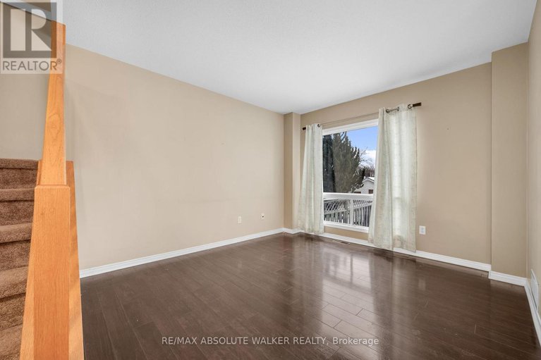 29164977/1679-greywood-drive/chateauneuf/ottawa/ontario/K1C4W3_6