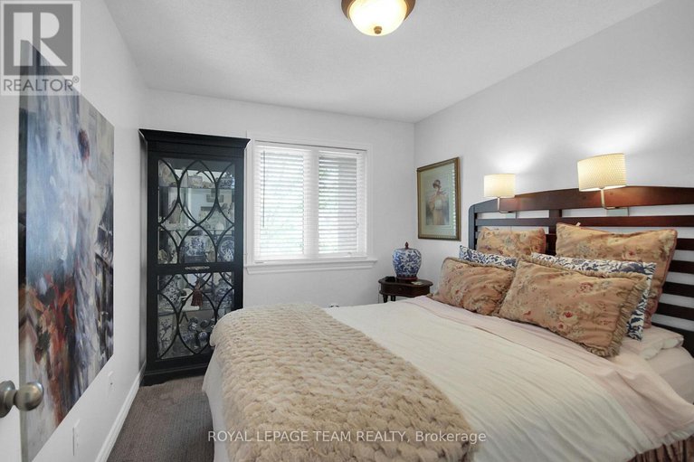 28677603/112-talltree-crescent/stittsville-central/ottawa/ontario/K2S0A9_20