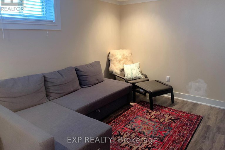 28543964/1552-caledon-street/riverview-park/ottawa/ontario/K1G0H9_30