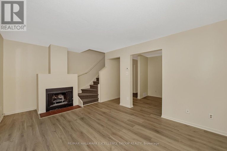 29167198/15-1968-fairglen-mews/blackburn-hamlet-south/ottawa/ontario/K1B5A5_8