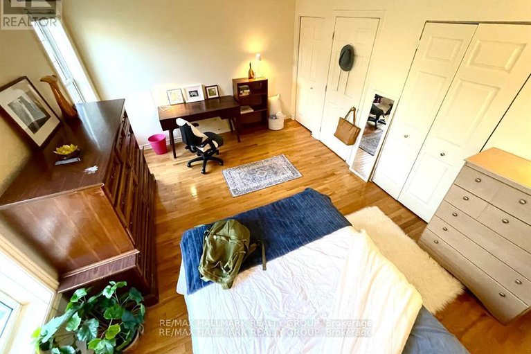 28874944/480-cumberland-street/sandy-hill/ottawa/ontario/K1N7J9_14
