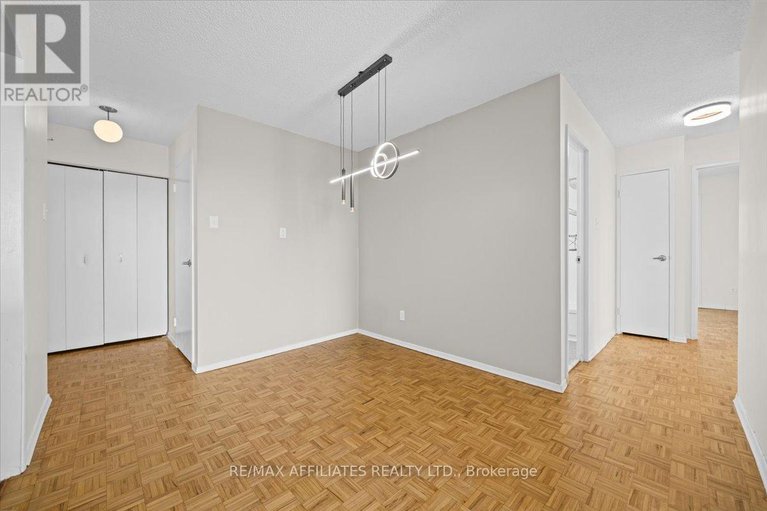 28879791/1507-158b-mcarthur-avenue/vanier/ottawa/ontario/K1L8C9_4