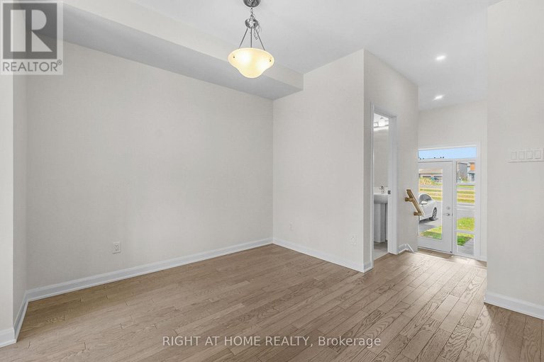 28565193/958-athenry-court/half-moon-bay/ottawa/ontario/K2J7E1_9