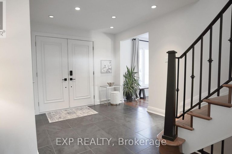 28293980/17-chesswood-court/pineglencountry-place/ottawa/ontario/K2E7E3_4