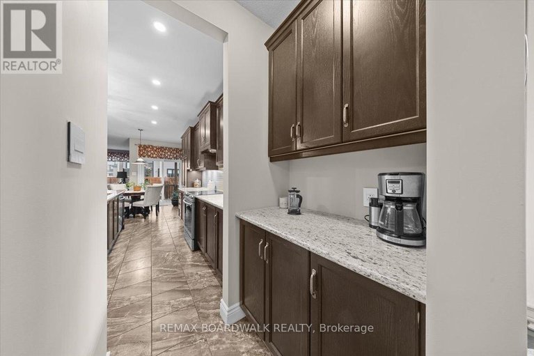 29612405/279-sceptre-way/emerald-meadowstrailwest/ottawa/ontario/K2V0C6_14