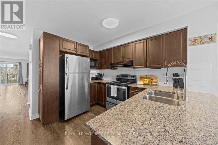 29318065/11-1124-docteur-corbeil-boulevard/town-of-rockland/clarence-rockland/ontario/K4K0G9_5